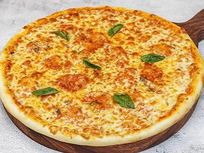 CLASSIC MARGARITA PIZZA